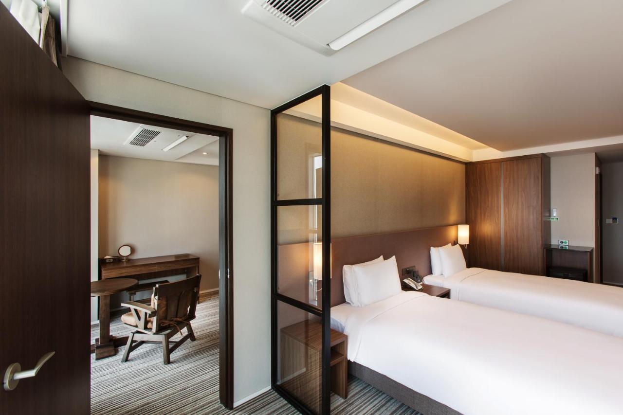 בוסאן Hotel Adela מראה חיצוני תמונה